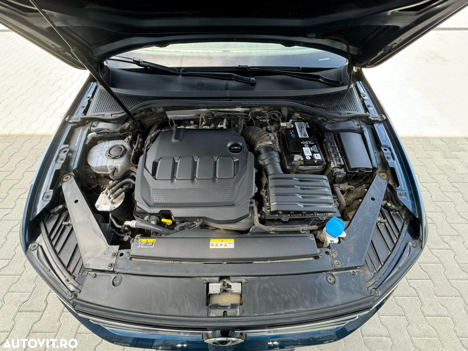 Volkswagen Passat 2.0 TDI DSG Comfortline - 33