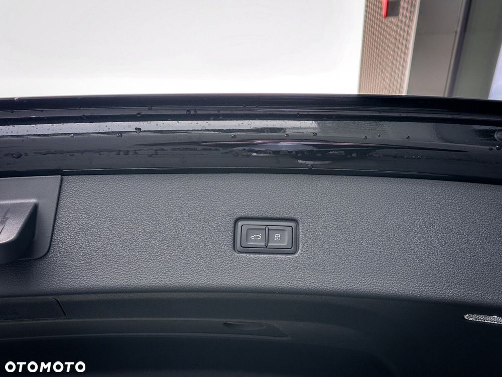 Audi Q8 - 12