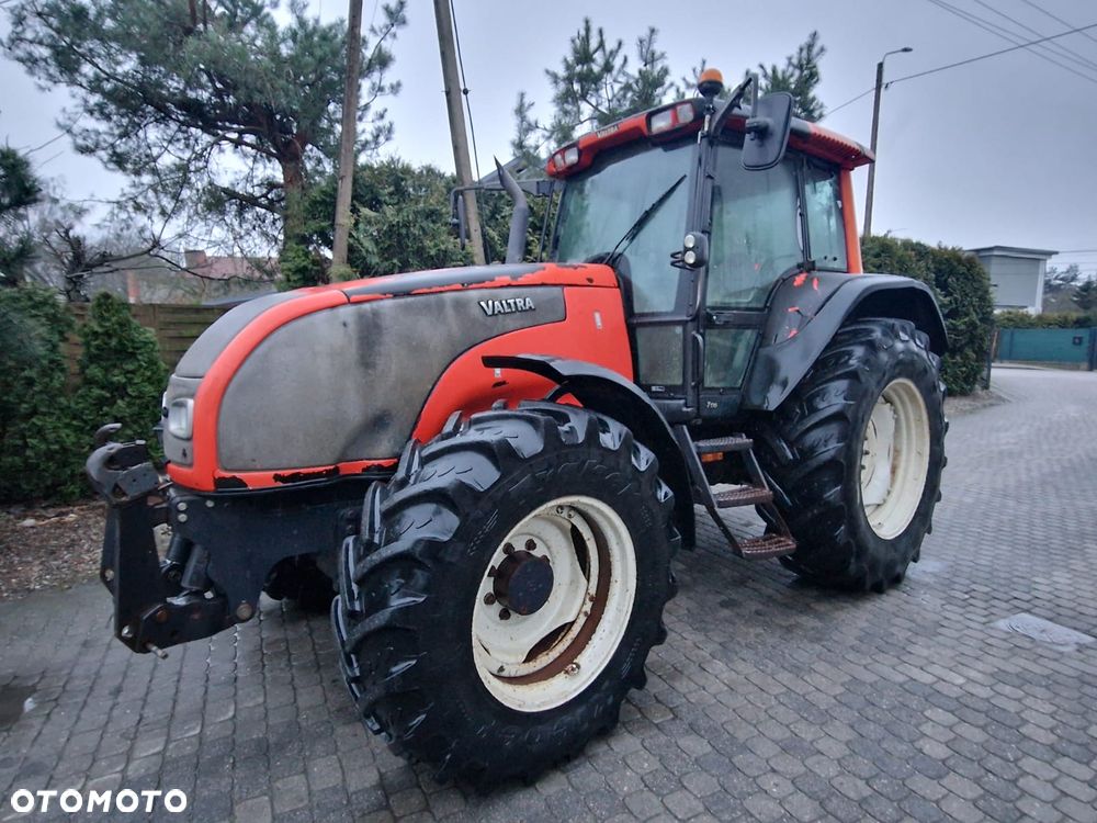 Valtra T130 - 1