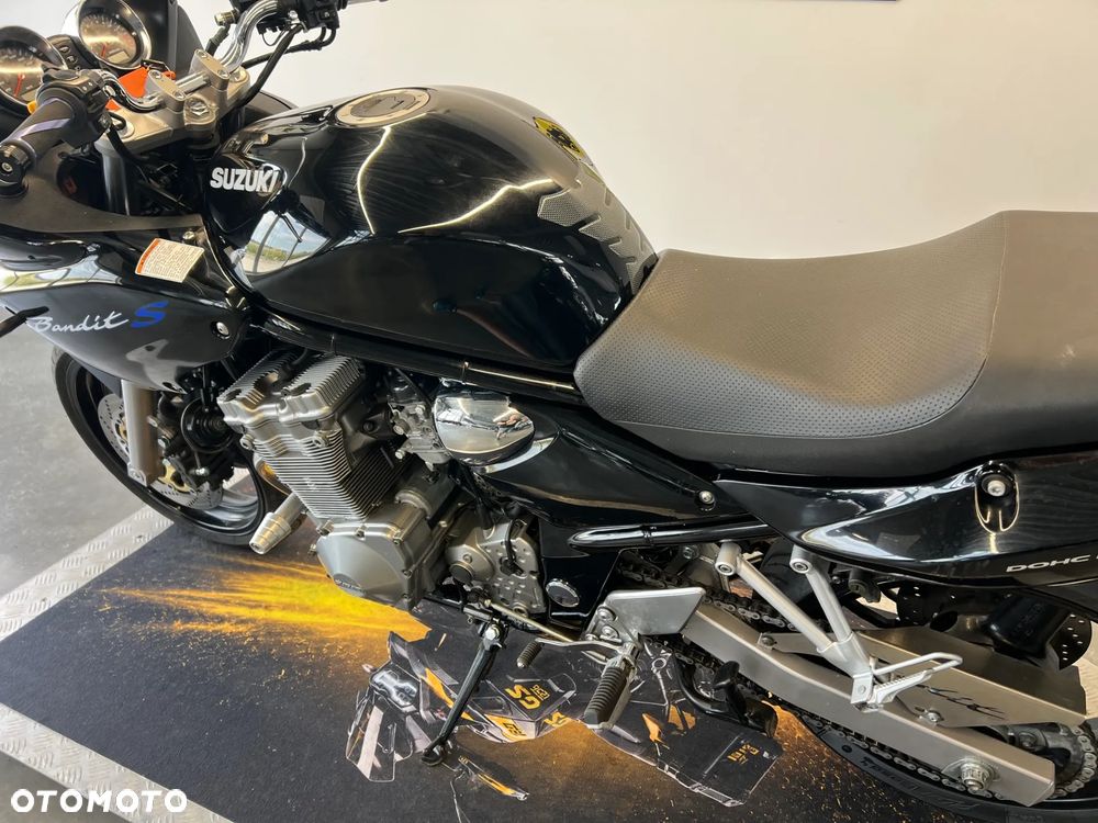 Suzuki Bandit - 16