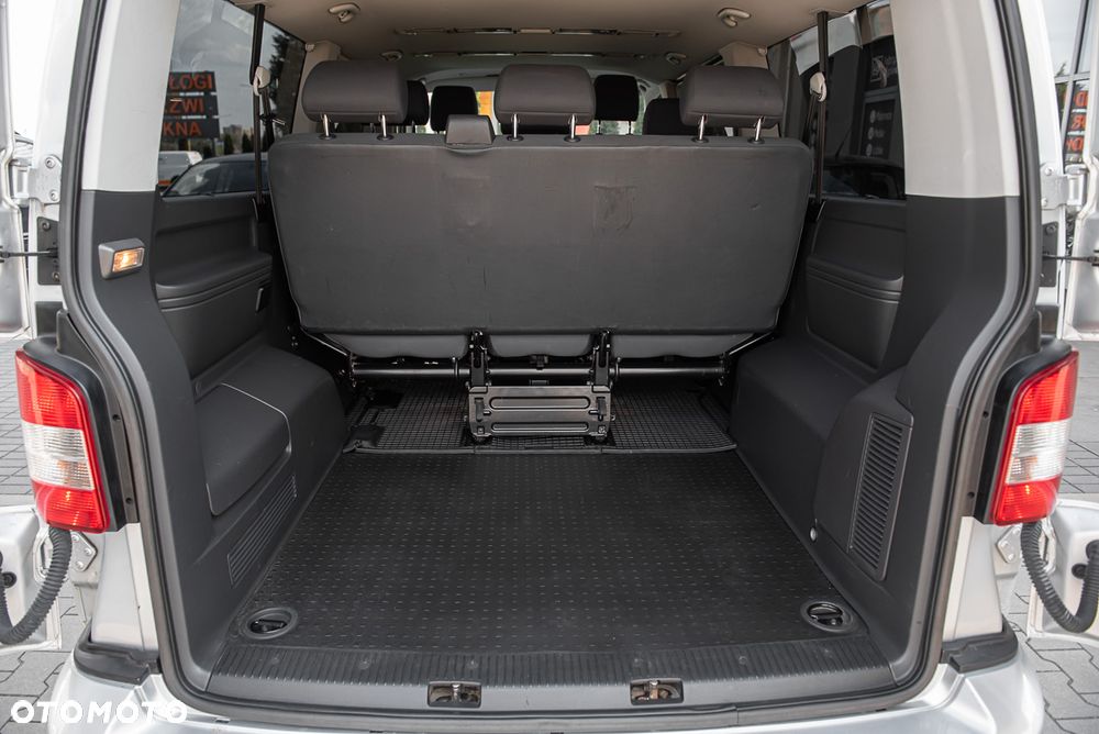 Volkswagen Caravelle - 24