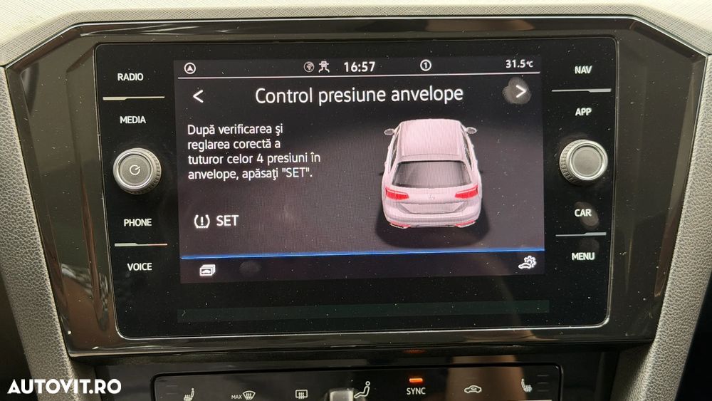 Volkswagen Passat 2.0 TDI DSG Comfortline - 28
