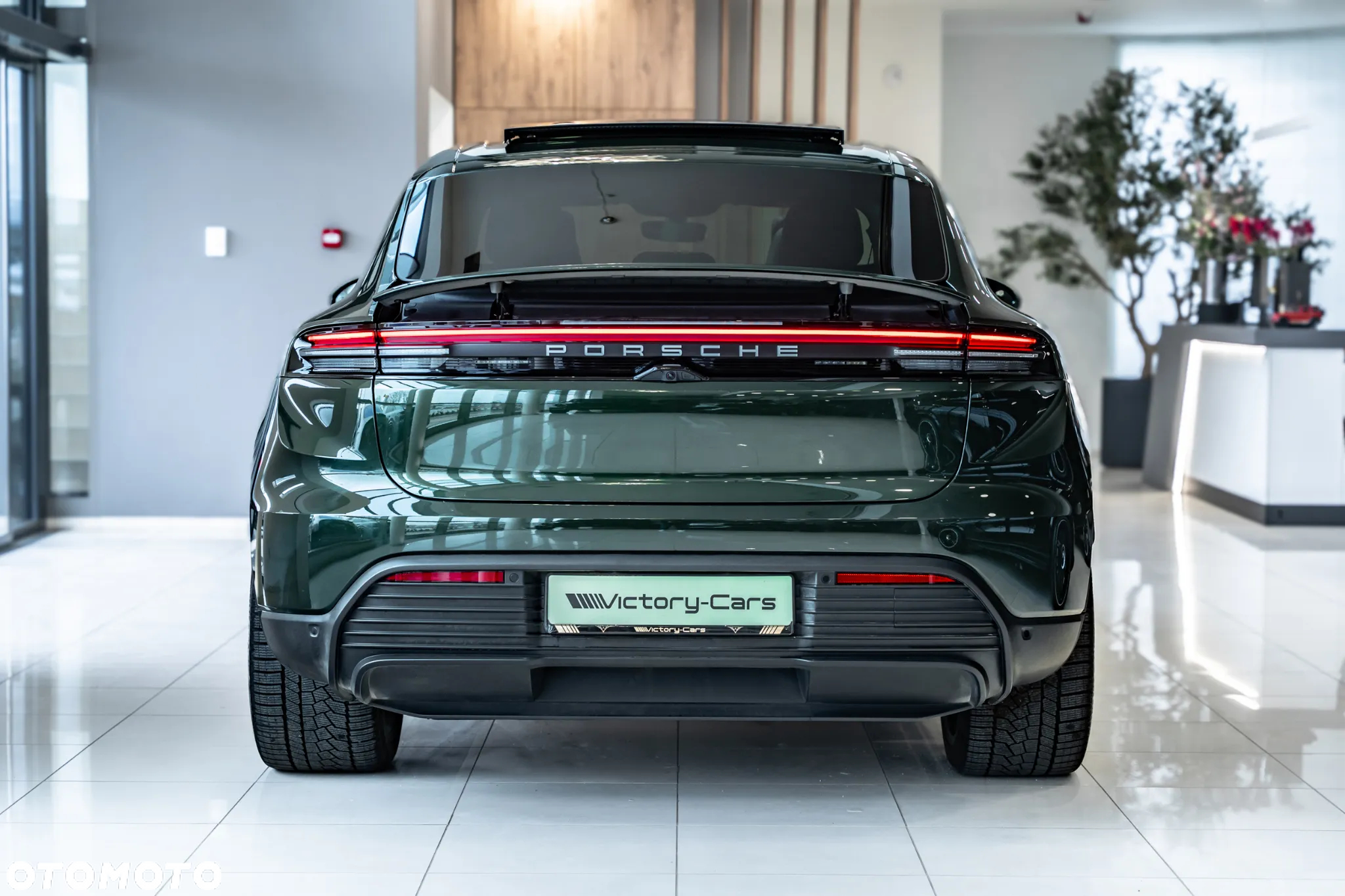 Porsche Macan 4 - 9