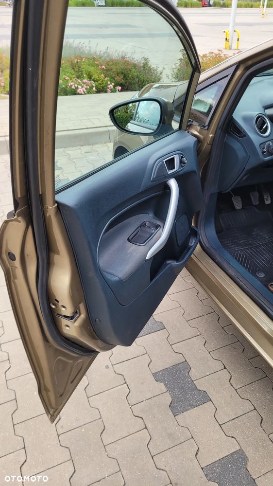Ford Fiesta - 26