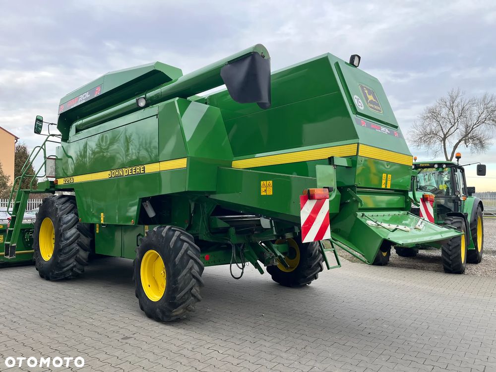 John Deere 2256 - 5