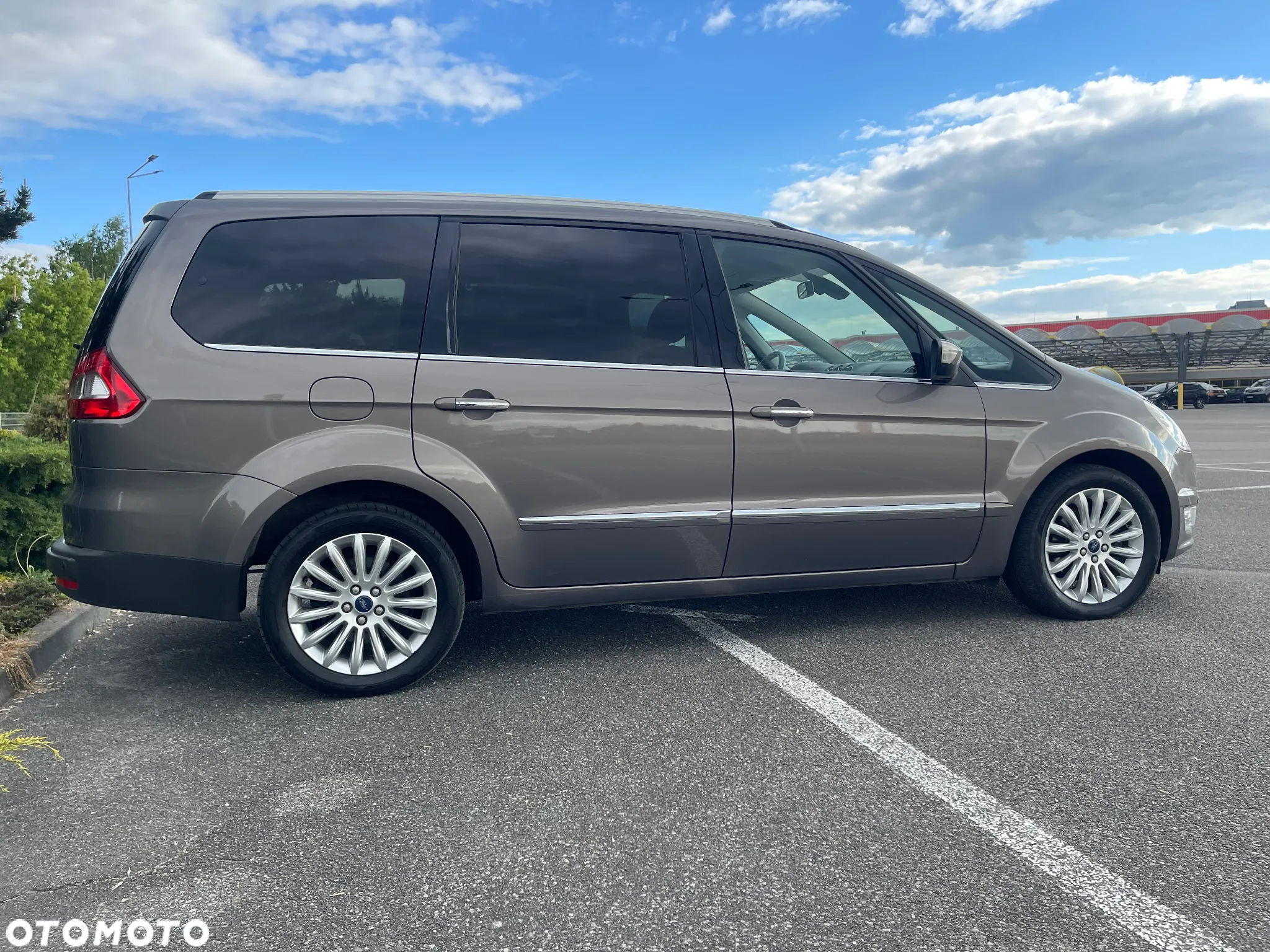 Ford Galaxy 2.0 TDCi Ghia - 18