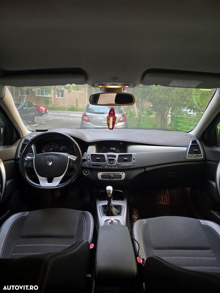 Renault Laguna - 10