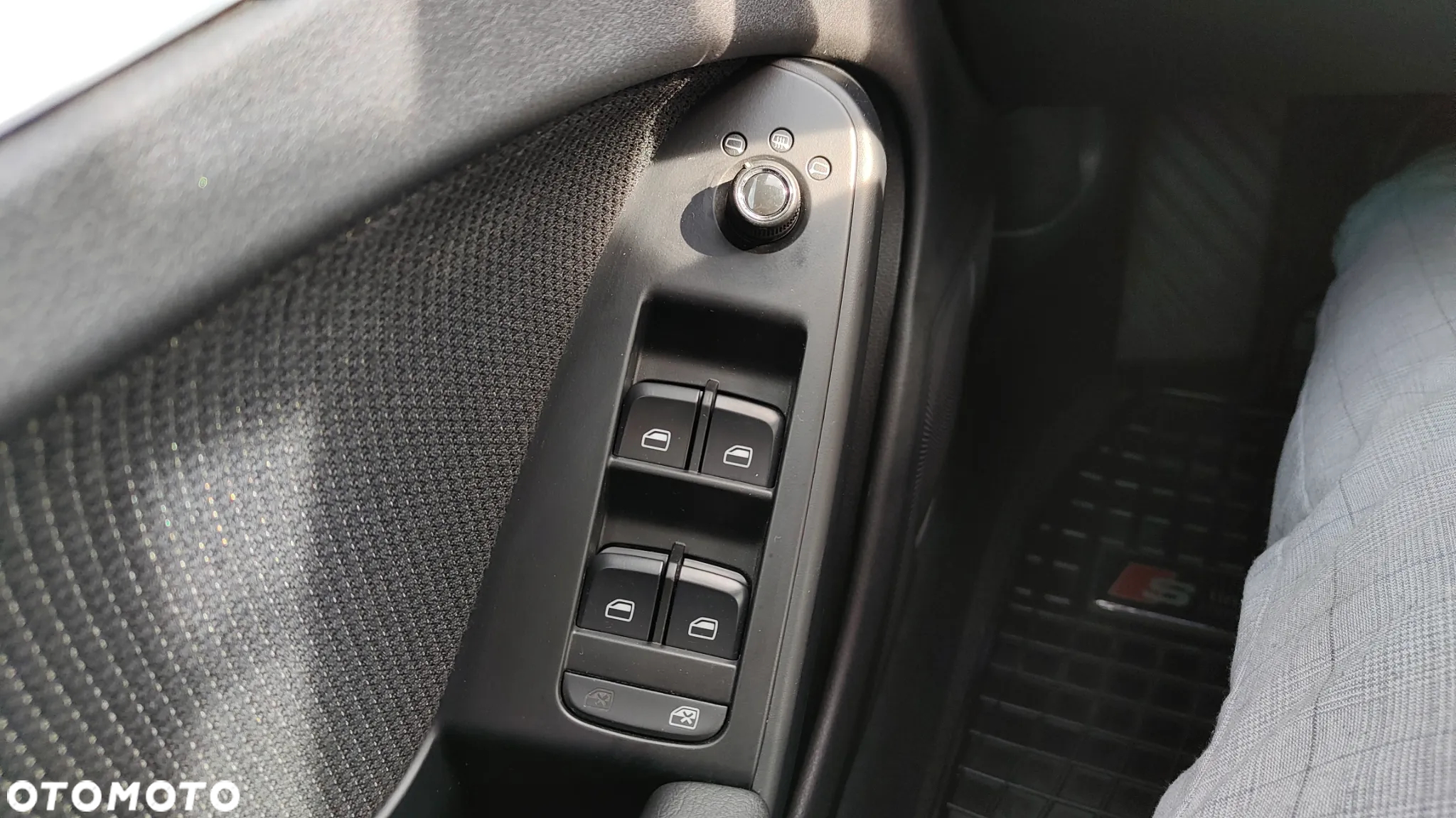 Audi A4 2.0 TDI - 11