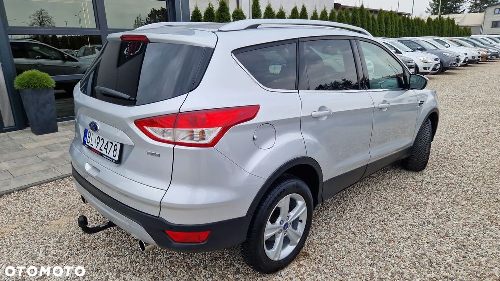 Ford Kuga 1.6 EcoBoost 2x4 Titanium - 24