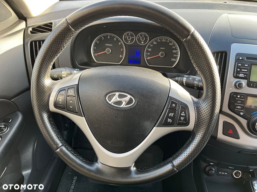 Hyundai i30 1.6 Comfort - 9