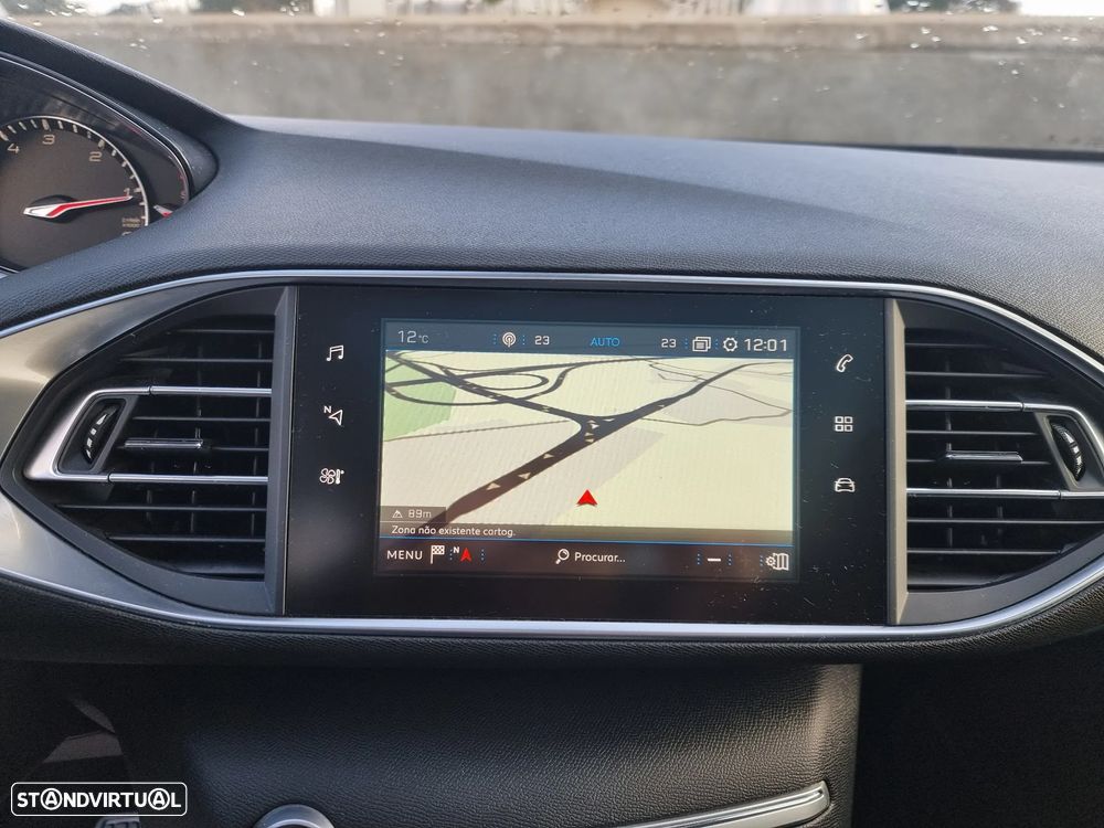 Peugeot 308 SW BlueHDi 130 Stop & Start Allure Pack - 13