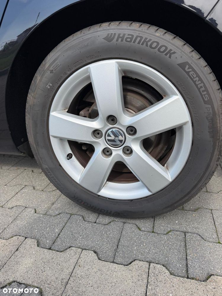 Volkswagen Golf - 8