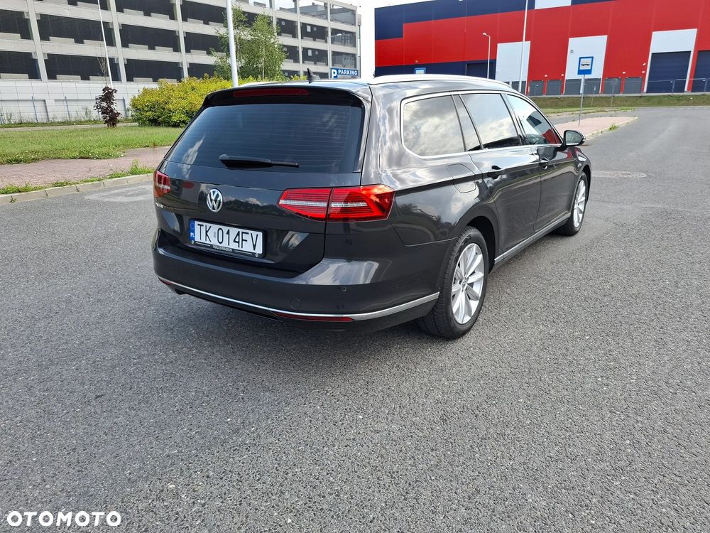 Volkswagen Passat 2.0 TDI BMT Highline DSG7 - 9