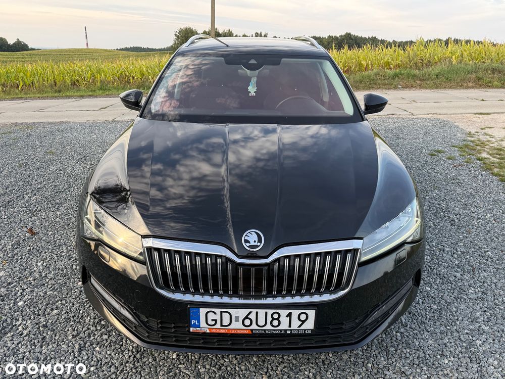 Skoda Superb 2022 photo 2