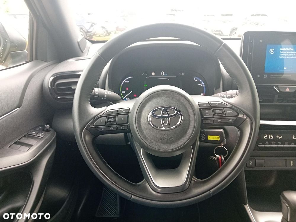 Toyota Yaris Cross - 15