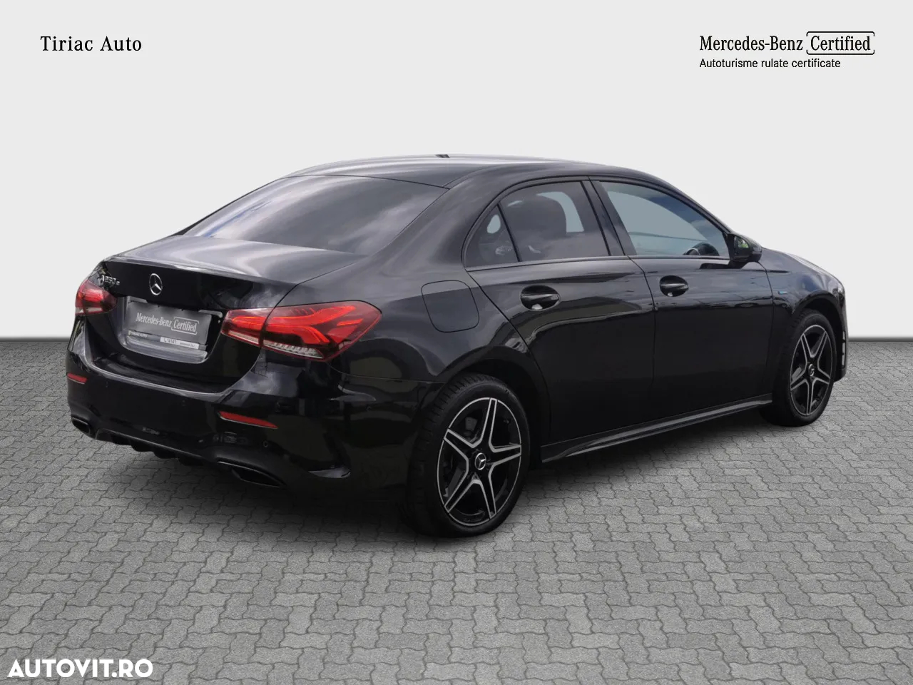 Mercedes-Benz A 250 e 8G-DCT AMG Line - 6