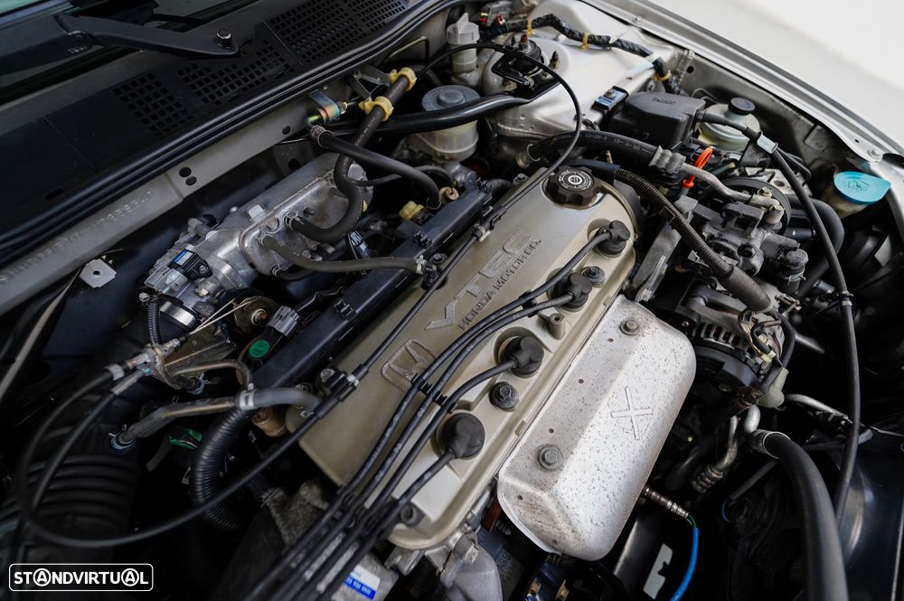 Honda Accord 2.0 ES - 38