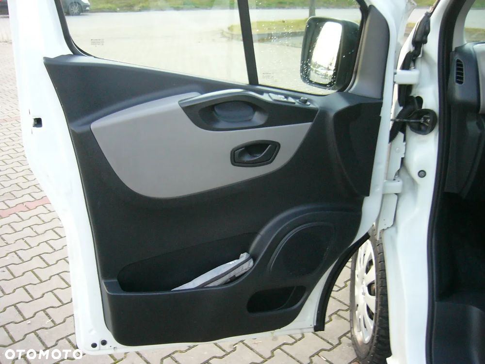 Renault Trafic LONG 1,6 dci 145 Ps EURO 6 - 11