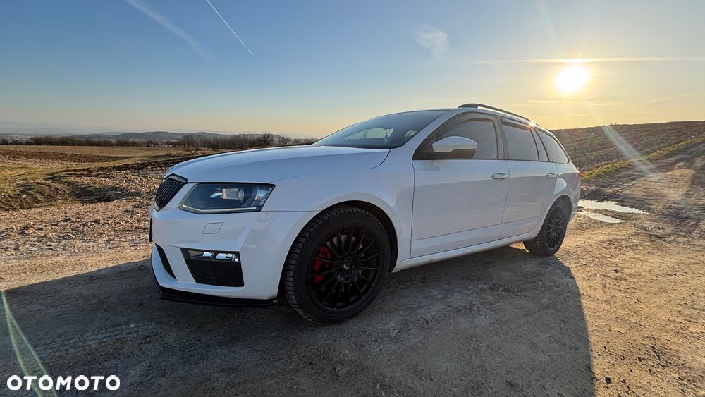 Skoda Octavia 2.0 TDI RS DSG - 11