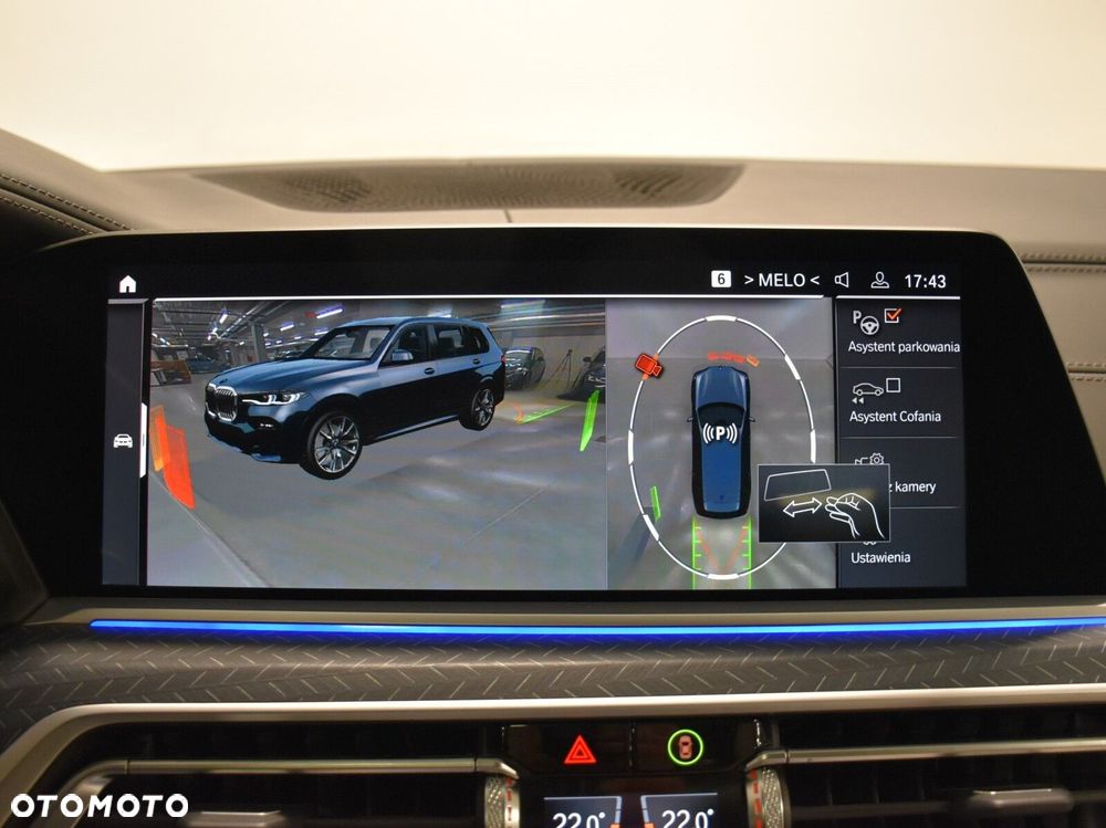 BMW X7 M50i sport - 23