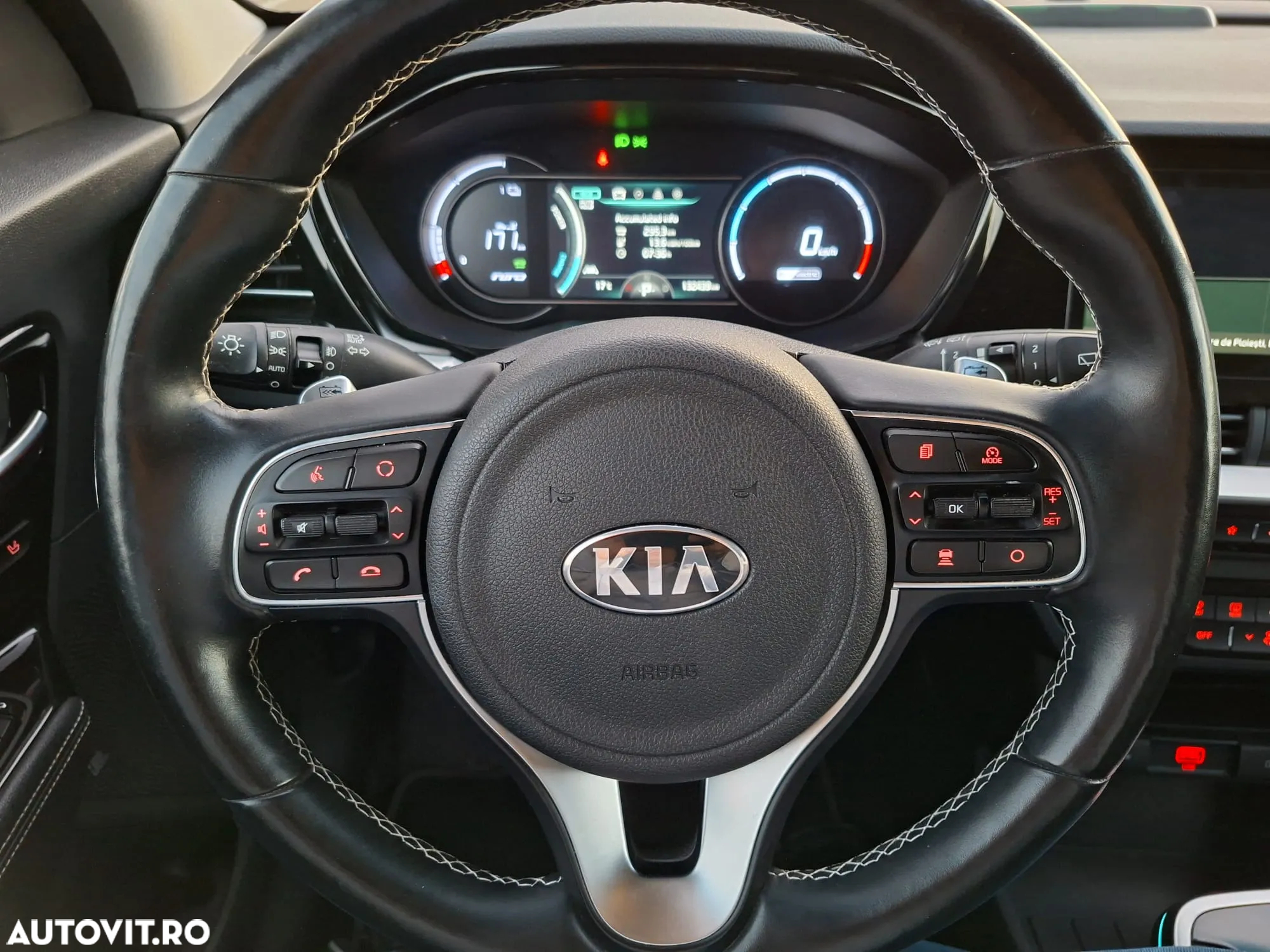 Kia Niro e-Niro 150 kW Vision - 16