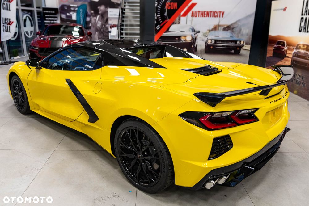 Chevrolet Corvette - 16