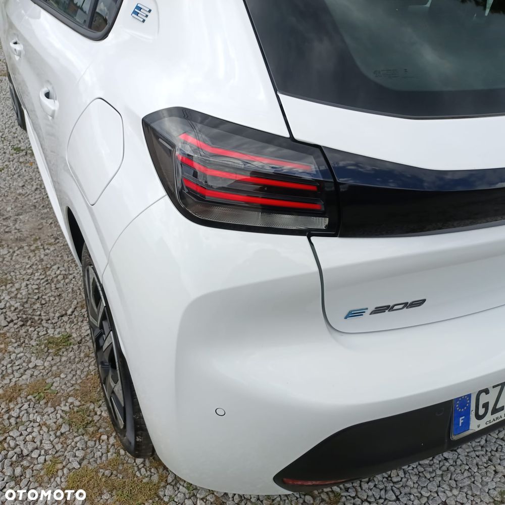 Peugeot 208 Elektromotor 136 Allure - 16
