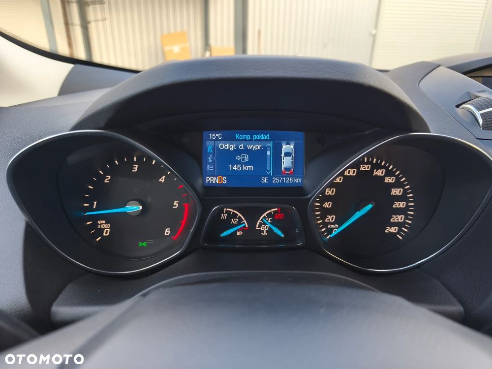 Ford Kuga 2.0 TDCi 4x4 Titanium - 28