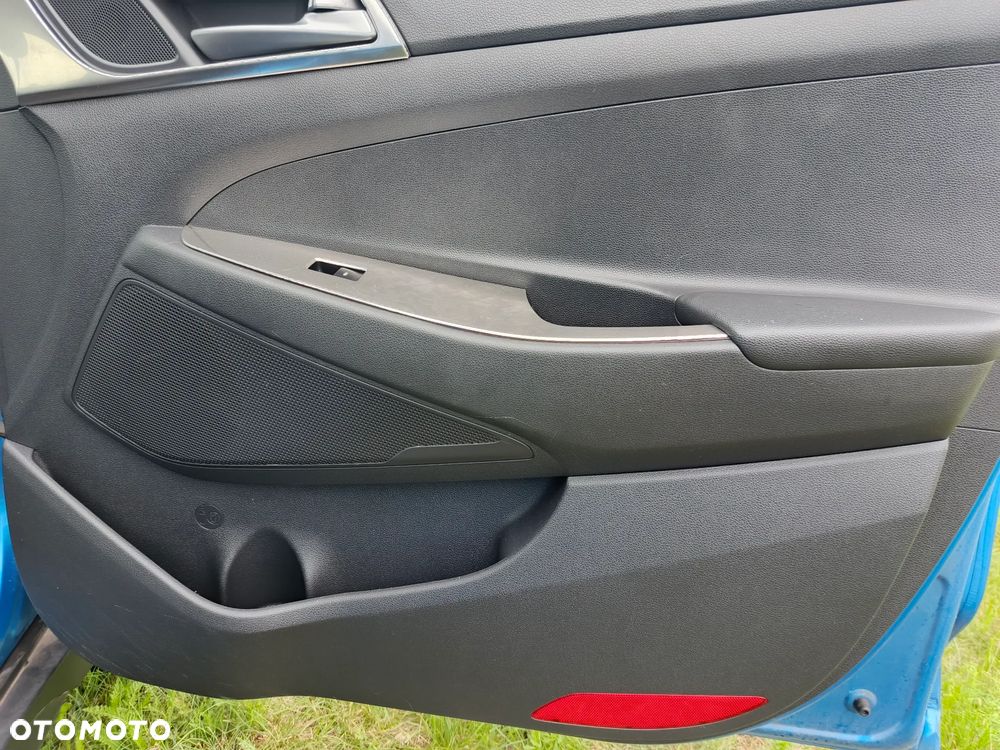 Hyundai Tucson 1.7 CRDI BlueDrive Style 2WD - 23