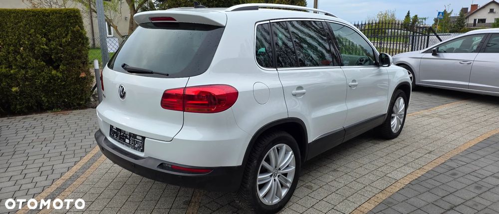 Volkswagen Tiguan 2.0 TDI DPF 4Motion BlueMotion Technology DSG Sport & Style - 6