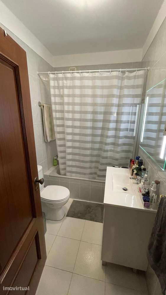 Apartamento T2 Ao Ano 5 minutos a pé da praia - Grande imagem: 3/11