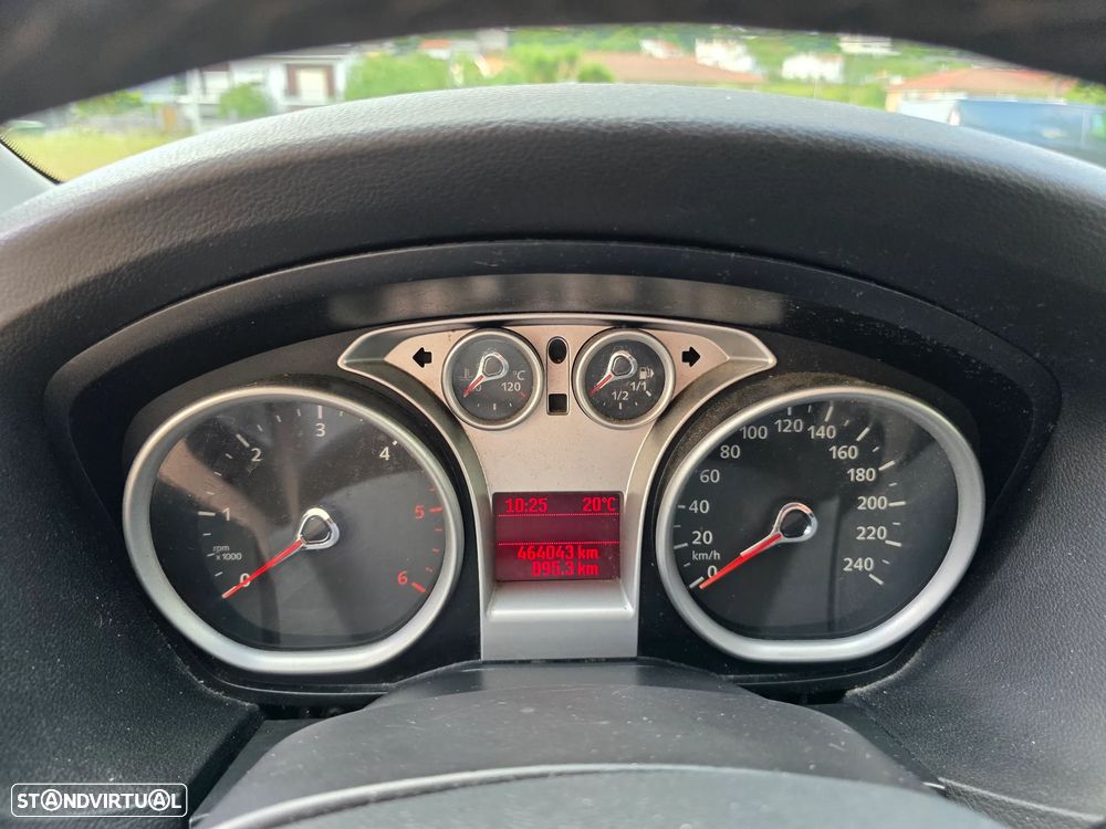 Ford Focus SW 1.6 TDCi Connec. - 9