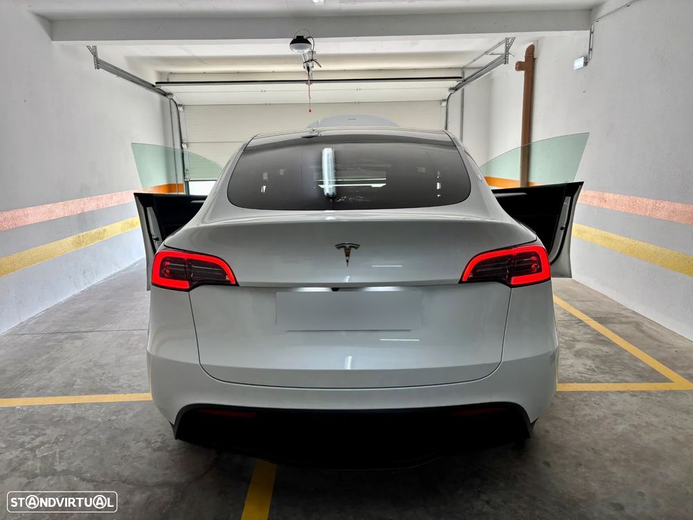 Tesla Model Y Tração Traseira - 4
