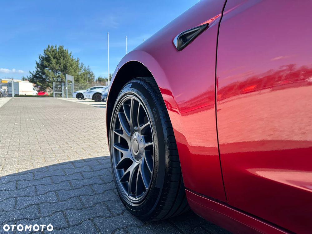 Tesla Model 3 - 2