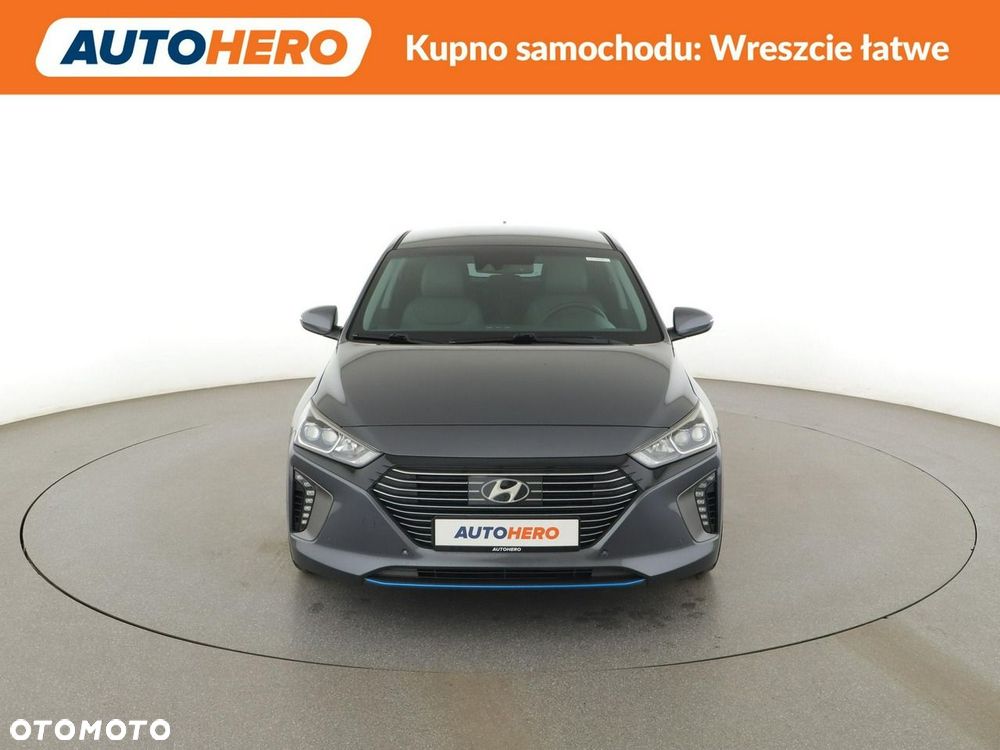 Hyundai IONIQ - 12
