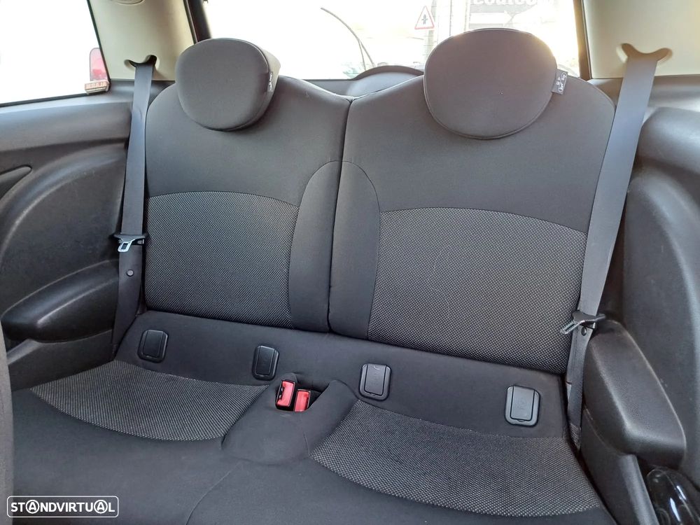 MINI Clubman One D - 12