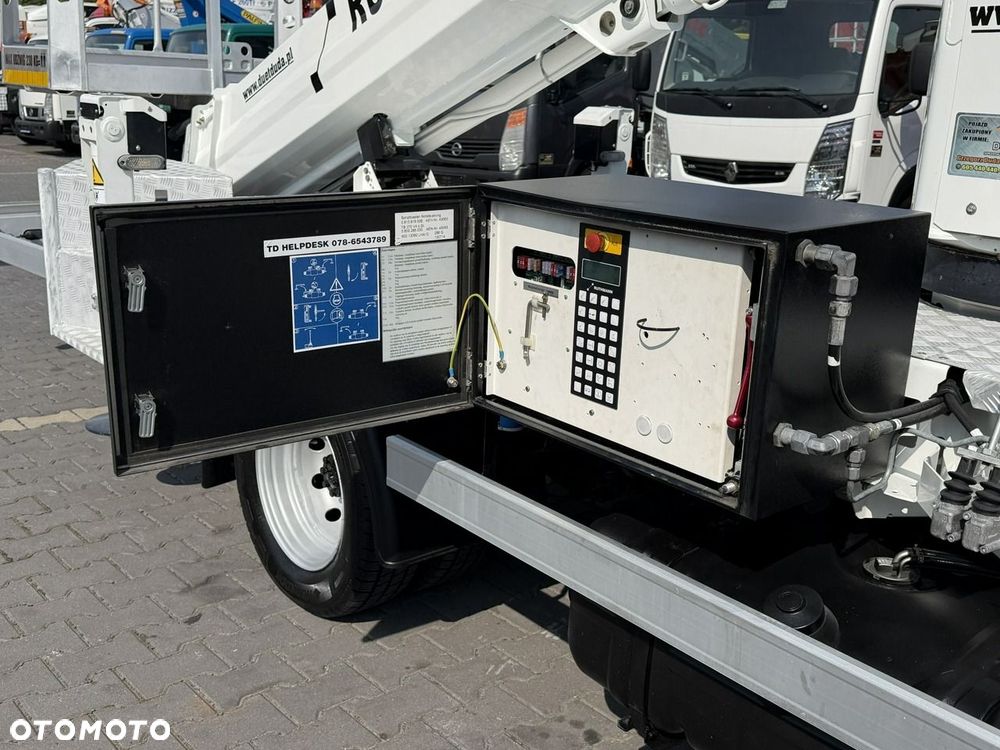 Nissan Cabstar - 11