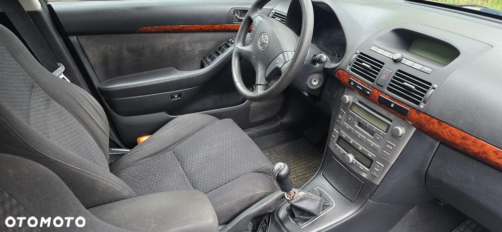 Toyota Avensis 2.0 VVT-i Sol - 6