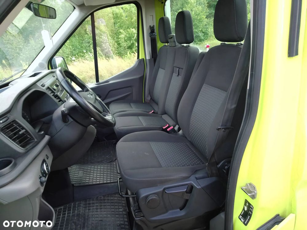 Ford Transit - 22