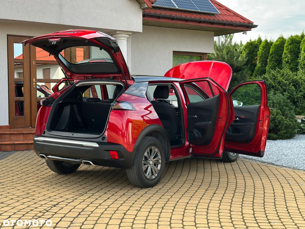 Peugeot 2008 1.2 Pure Tech GPF Allure S&S - 33