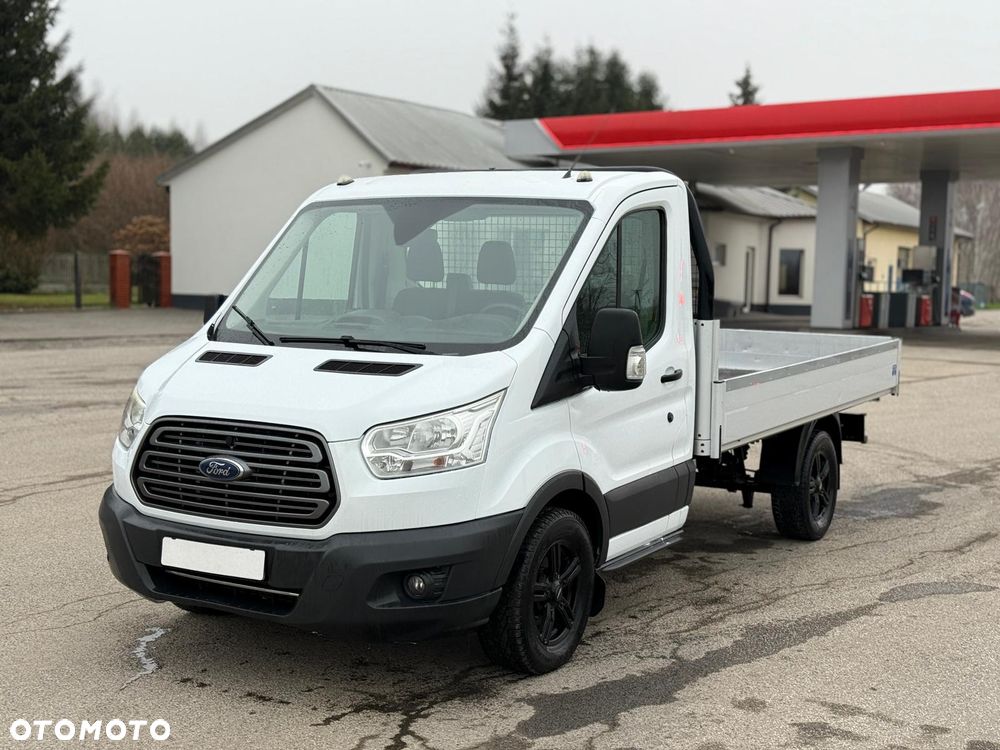 Ford Transit. - 11