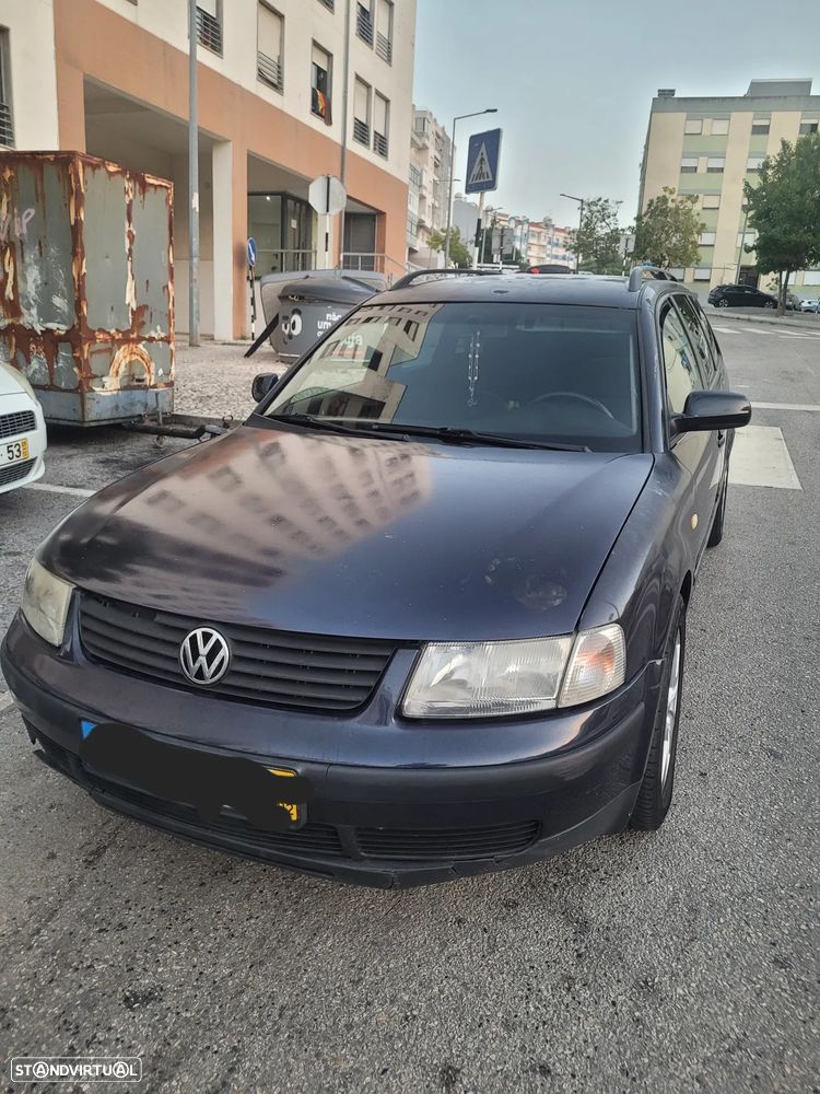 VW Passat Variant - 2