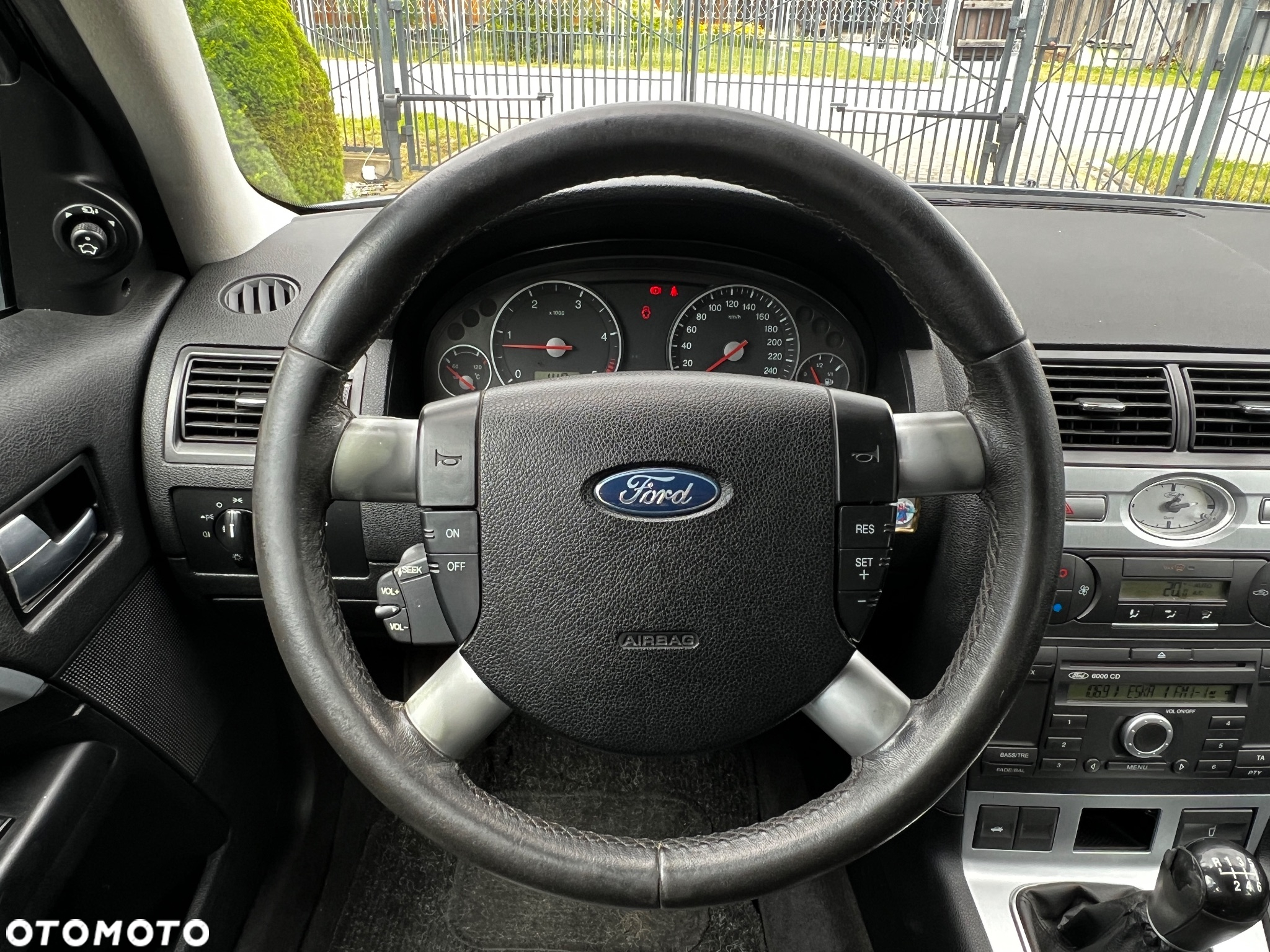 Ford Mondeo 2.0 TDCi Trend X - 13