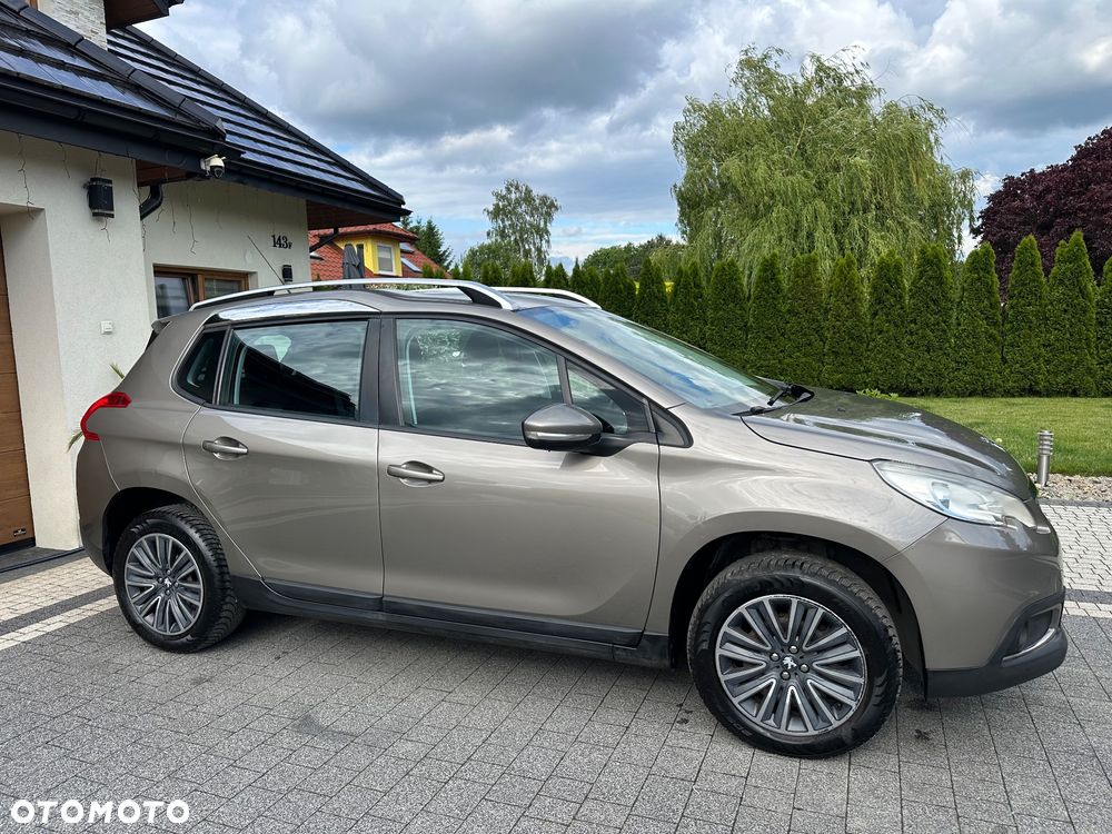 Peugeot 2008 1.2 Pure Tech GPF Style - 9