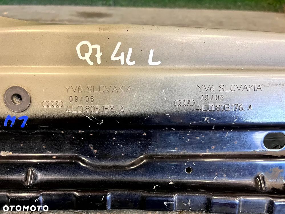 AUDI Q7 4L MOCOWANIE WSPORNIK BŁOTNIKA PRAWY 4L0805158B - 4