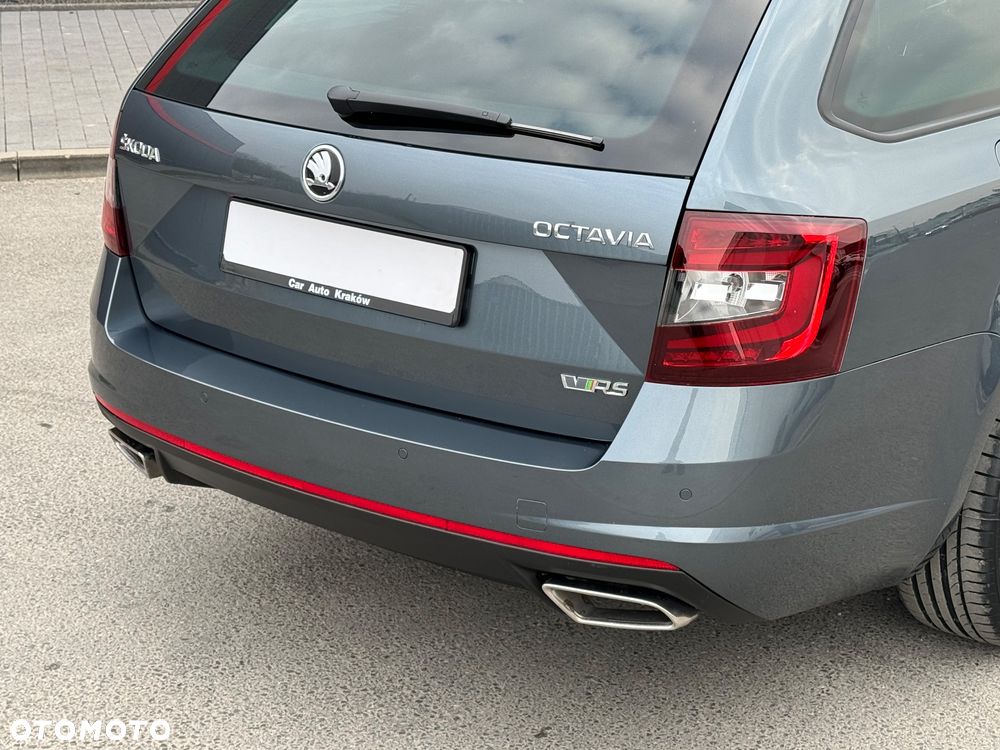 Skoda Octavia 2.0 TDI SCR RS DSG - 11
