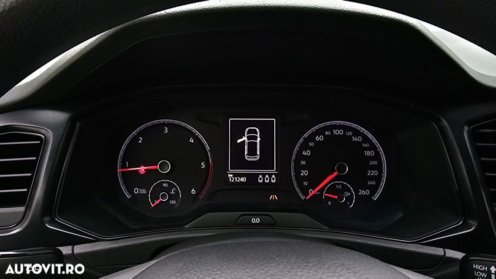 Volkswagen T-ROC 1.6 TDI Base - 16