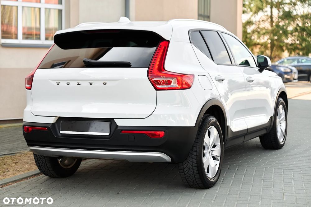 Volvo XC 40 T3 Momentum Pro - 16