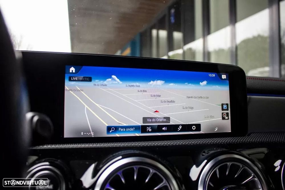 Mercedes-Benz CLA 180 d Shooting Brake AMG Line Aut. - 35