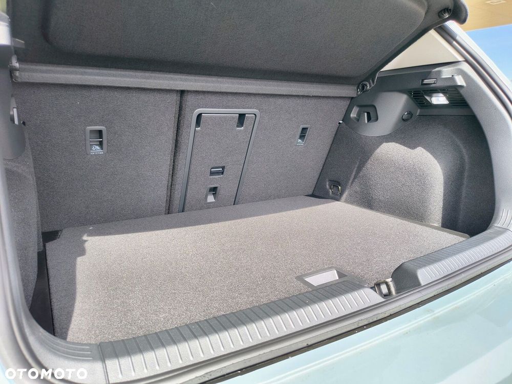 Volkswagen Golf 1.5 eTSI mHEV Life Plus DSG - 29
